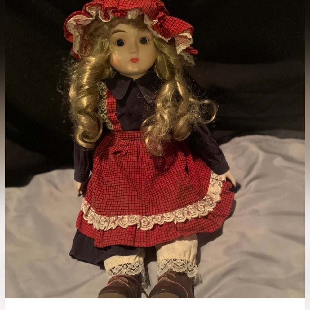 1983 Enesco Import Corp Fancy 17” Porcelain doll